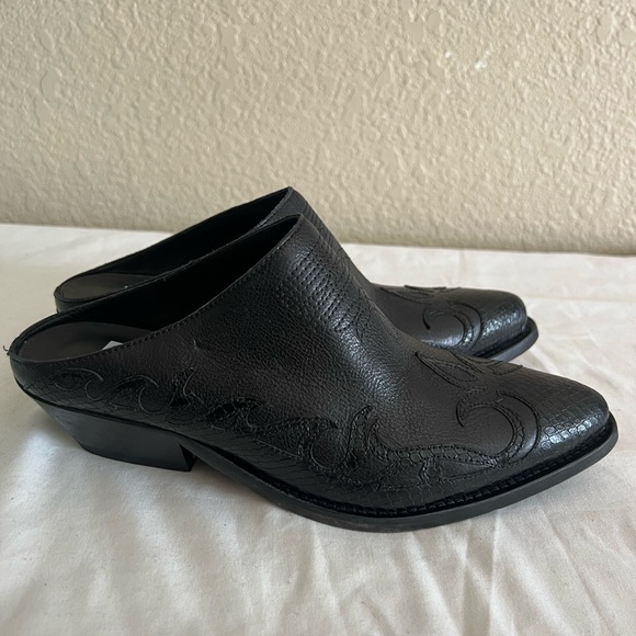 Golden Goose Santiago Black Western Bootie Mules 39 New - Picture 2 of 13